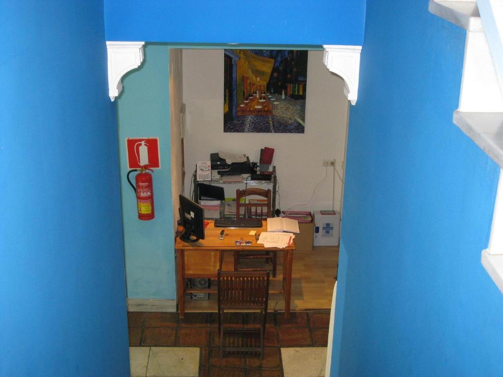 Las Acacias Hostal Restaurante マラガ エクステリア 写真