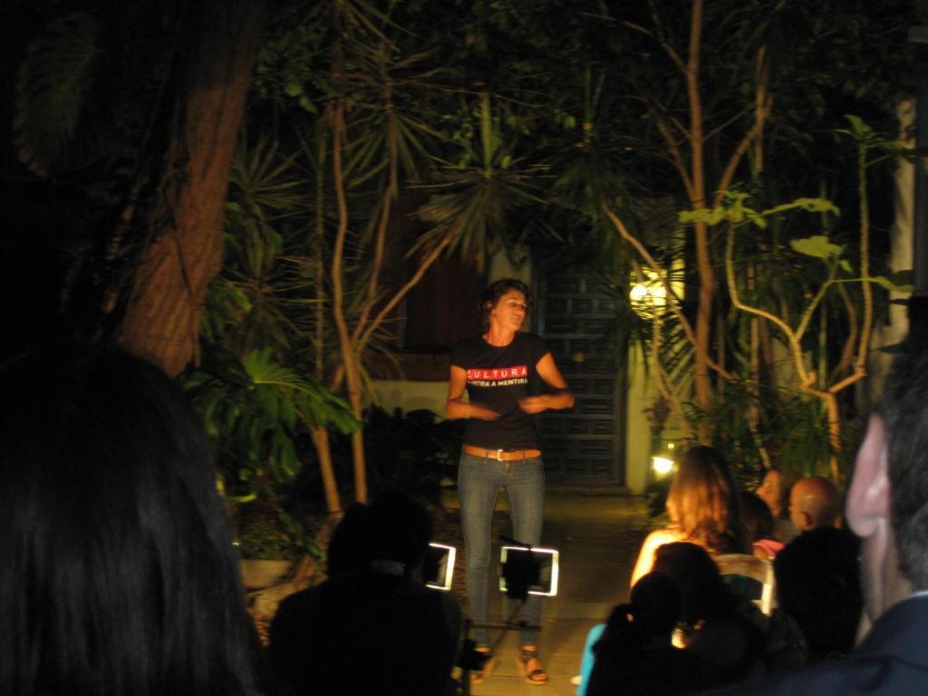 Hostal Las Acacias マラガ エクステリア 写真