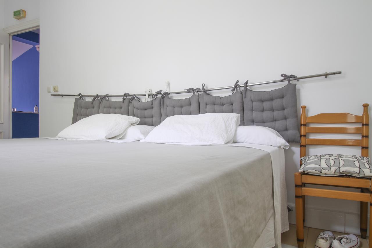 Hostal Las Acacias マラガ エクステリア 写真