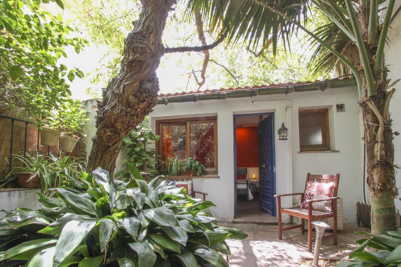 Hostal Las Acacias マラガ エクステリア 写真